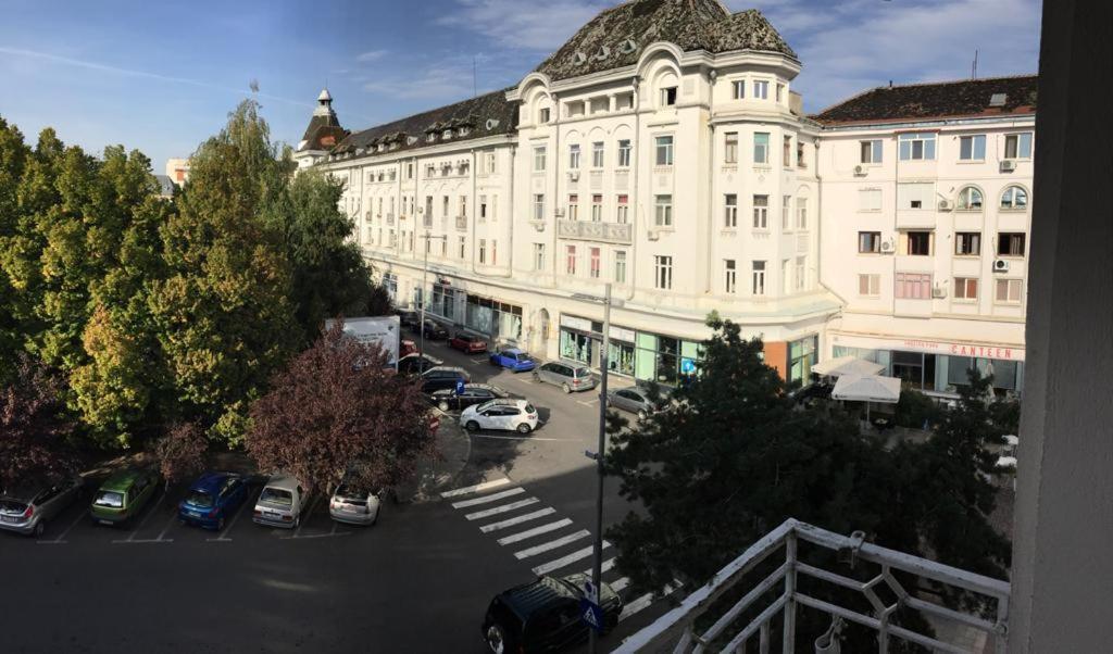 Old Town English Park Residence Craiova Dış mekan fotoğraf