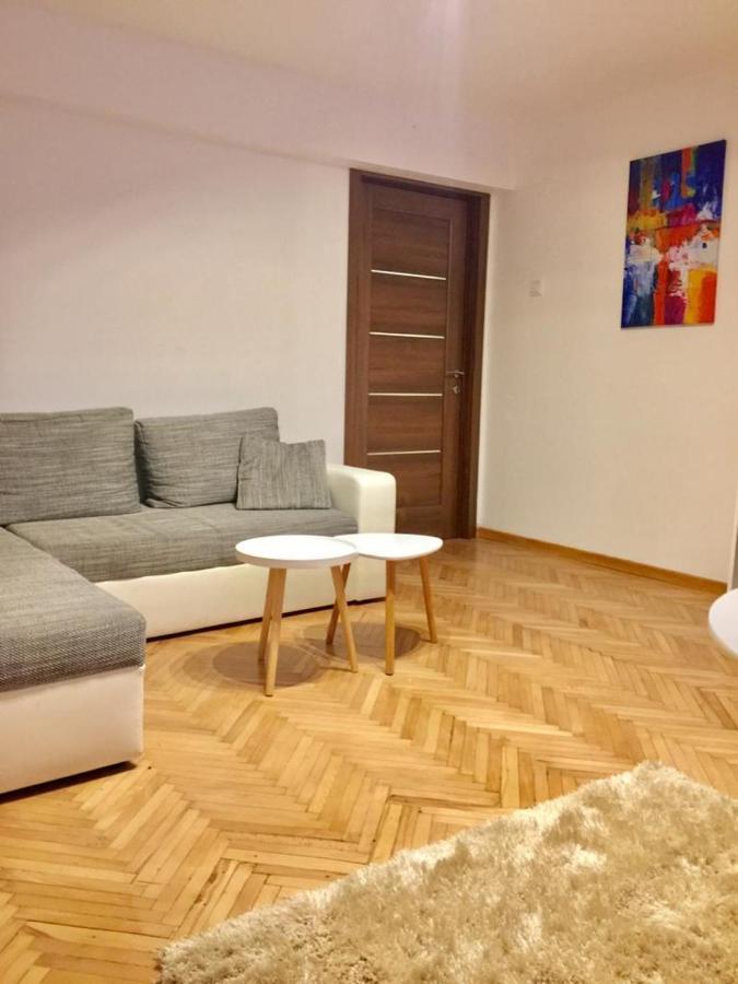 Old Town English Park Residence Craiova Dış mekan fotoğraf